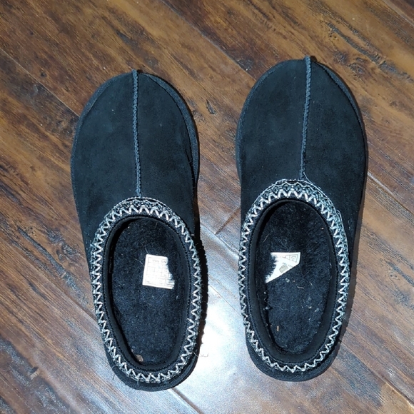UGG Tasman Black Slippers - Picture 5 of 7